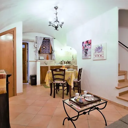 Holidaycasa Rinaldo - A Due Passi Dal Mare Daire